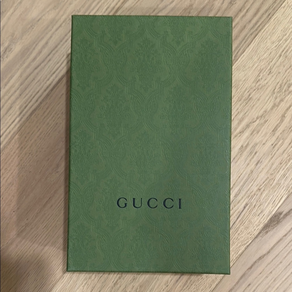Gucci Green Box empty